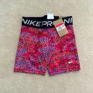 Brand New Girls Nike pros